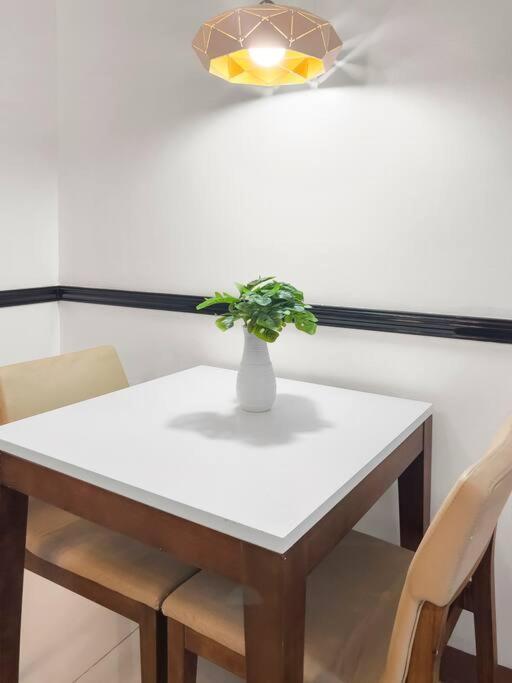 One Uptown Residences Bgc Taguig Buitenkant foto